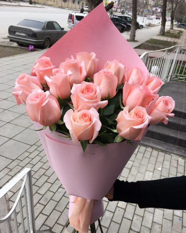 розовые розы Красноярск