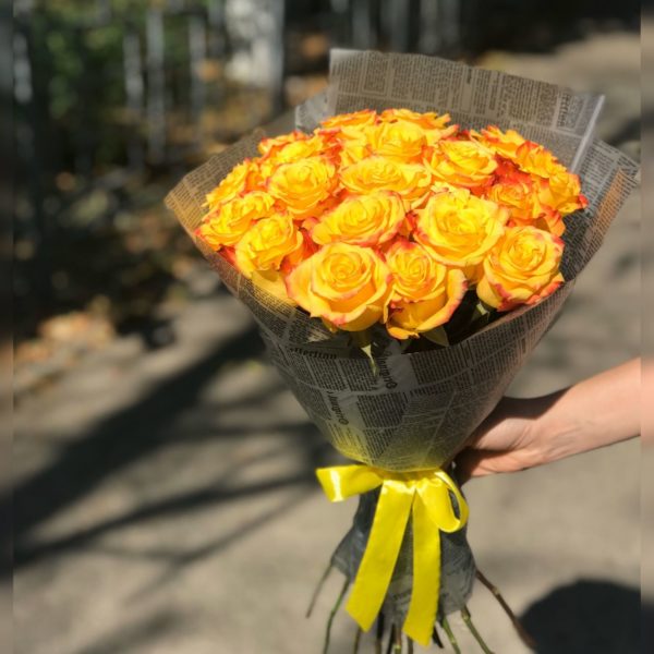 желтые розы Красноярск