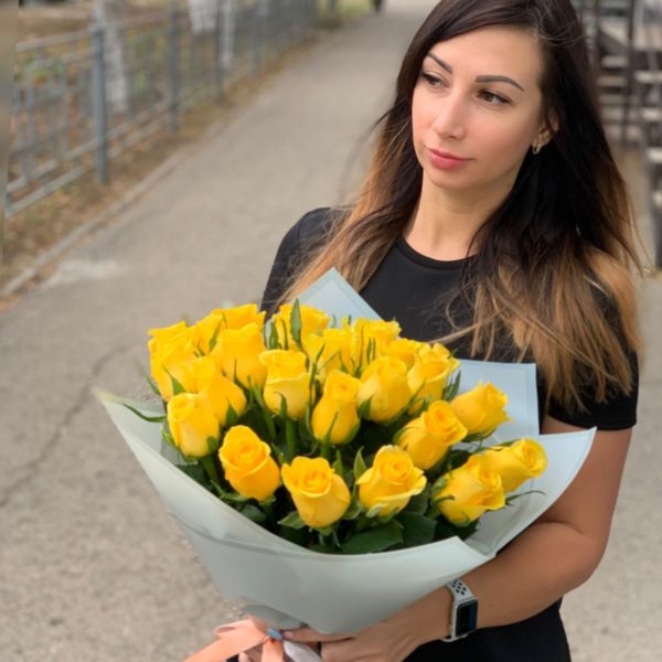 желтые розы Красноярск